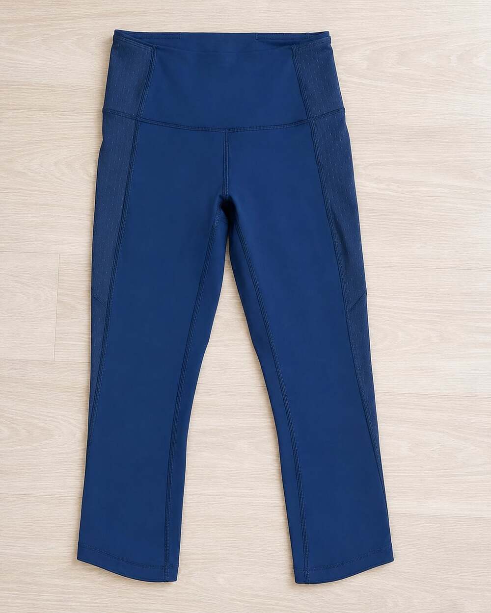 Lululemon Twist & Train High-Rise Crop Leggings with Mesh Detail Sz 4